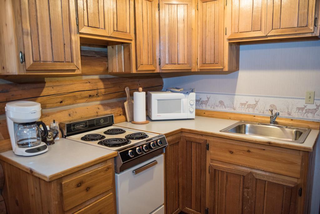 Western Pleasure Guest Ranch Sandpoint Exterior foto