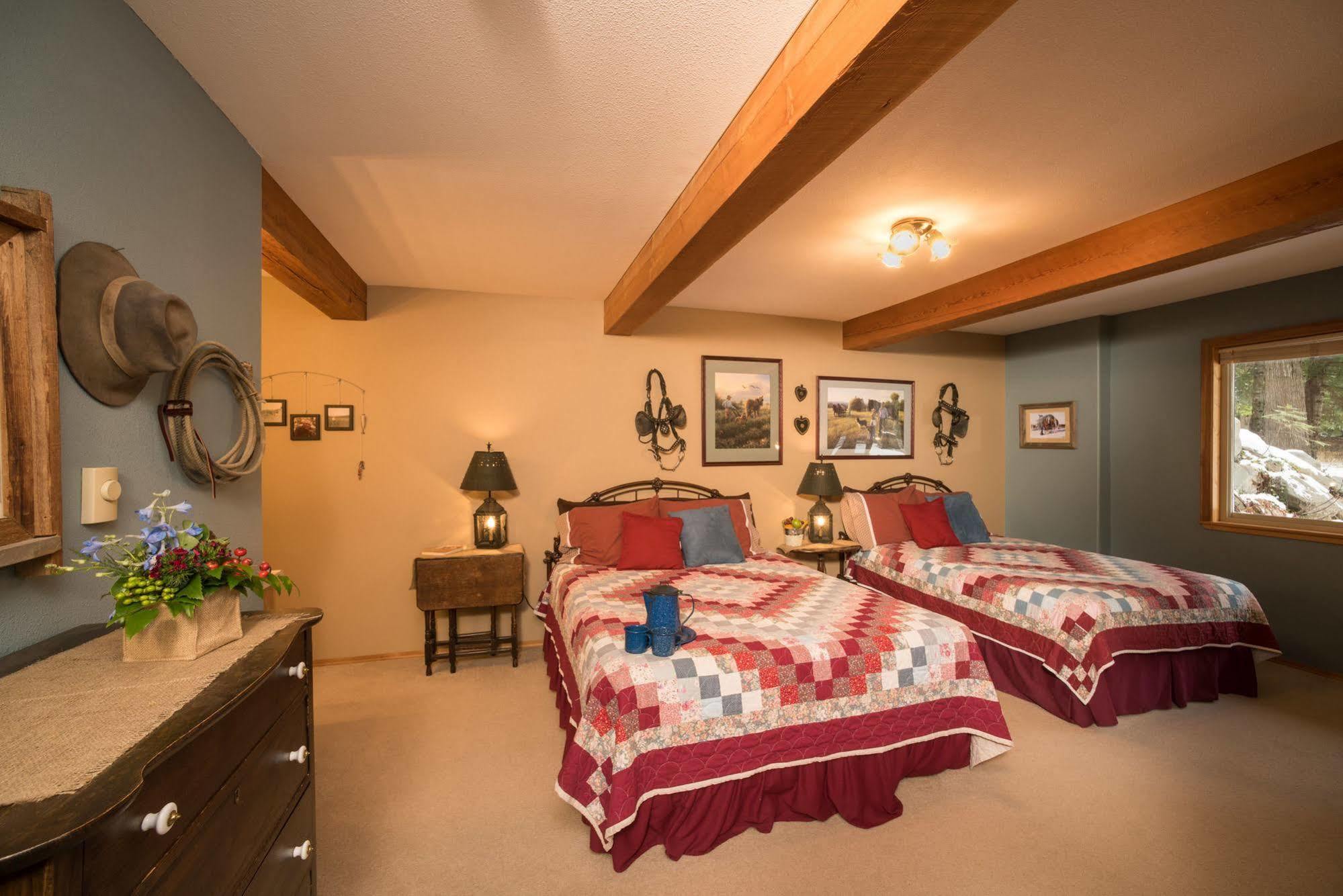 Western Pleasure Guest Ranch Sandpoint Exterior foto