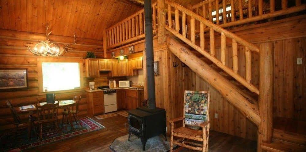 Western Pleasure Guest Ranch Sandpoint Exterior foto